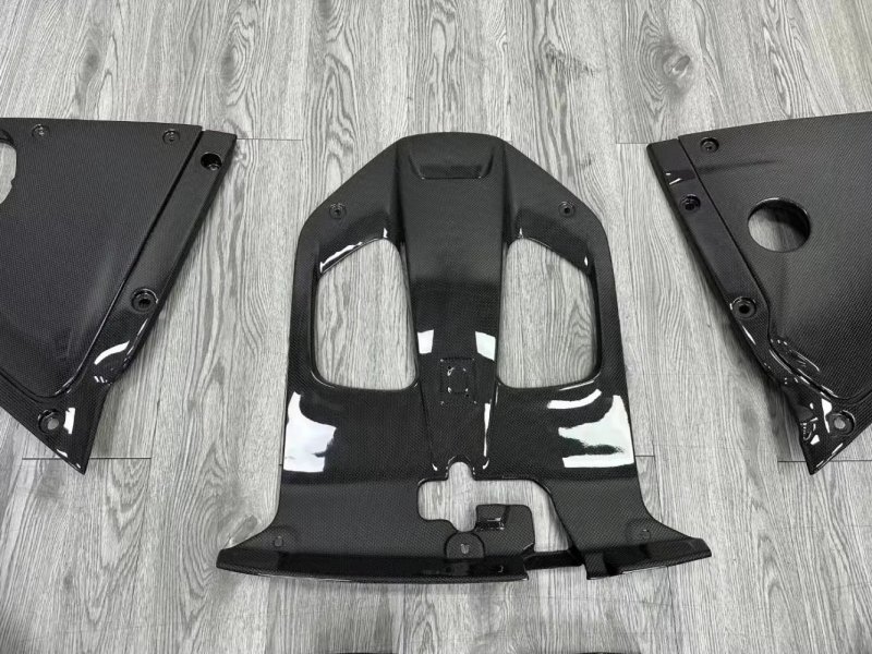 High Quality Fast Delivery Whole Sale Price Dry Carbon Fiber OEM Style Engine Compartment Body Kits for  812